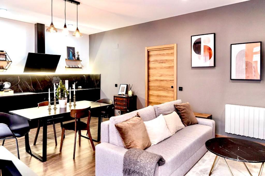 Luxury And Elegant Apartment Madrid Exterior photo