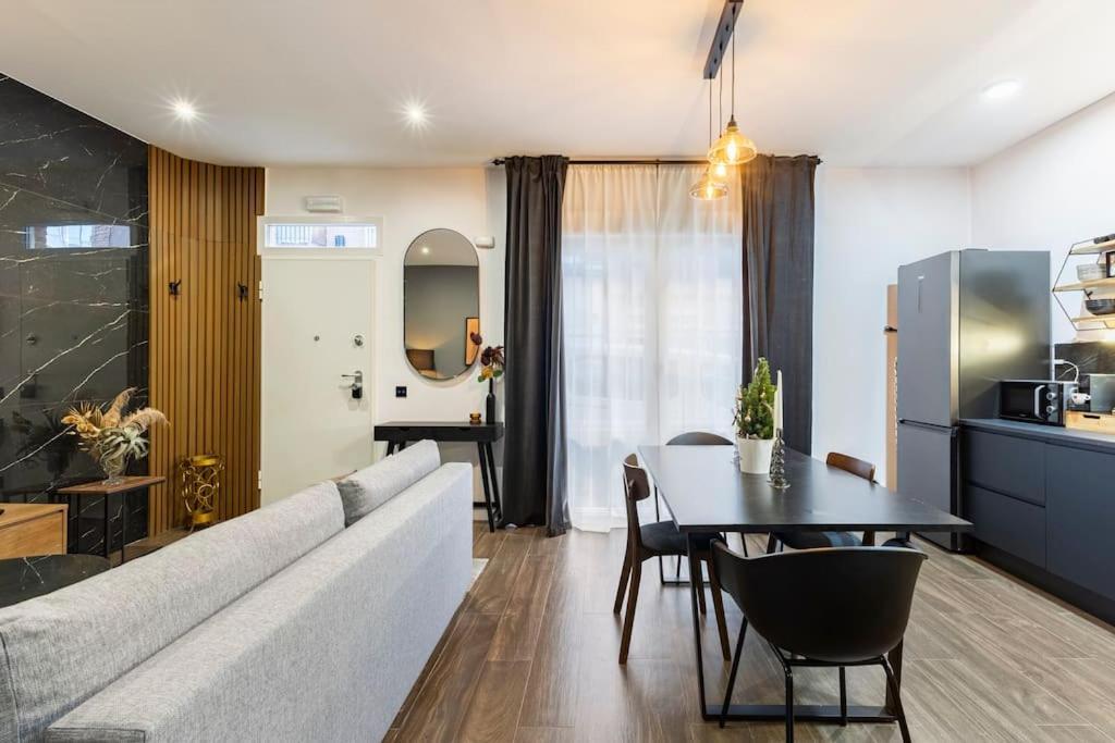 Luxury And Elegant Apartment Madrid Exterior photo