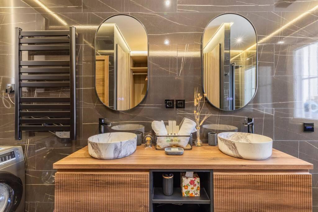 Luxury And Elegant Apartment Madrid Exterior photo